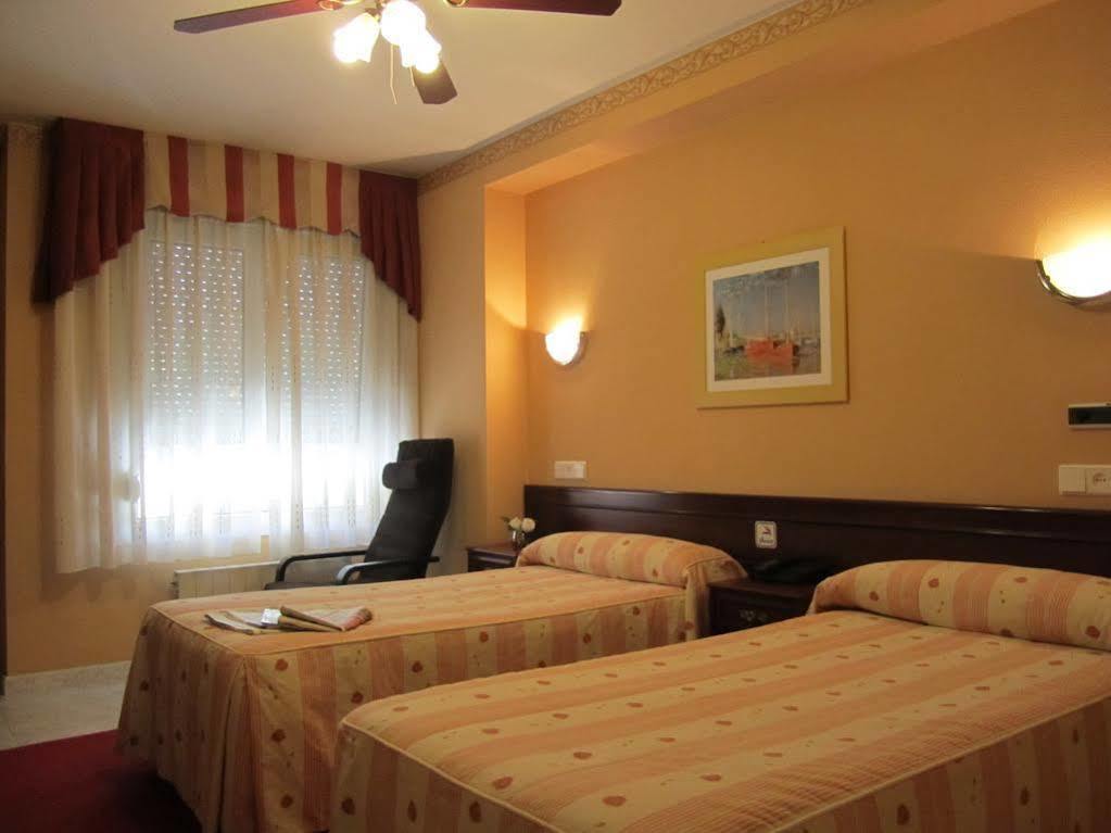 Hotel Bahia Gijón Extérieur photo