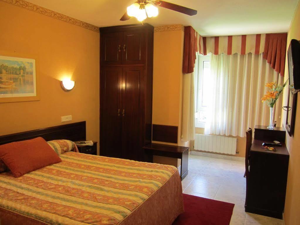 Hotel Bahia Gijón Extérieur photo