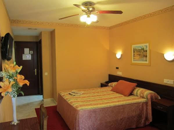 Hotel Bahia Gijón Extérieur photo